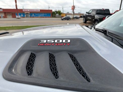 Used 2024 RAM 3500 Laramie w/ Sport Appearance Package AWD/4WD image 7
