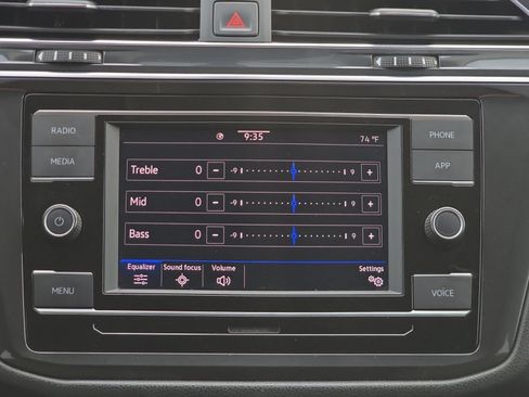 Used 2023 Volkswagen Tiguan S image 15