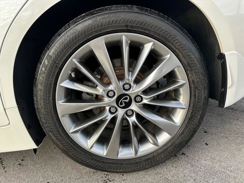 Used 2019 INFINITI Q50 Luxe w/ Essential Package (3.0T Luxe) image 12