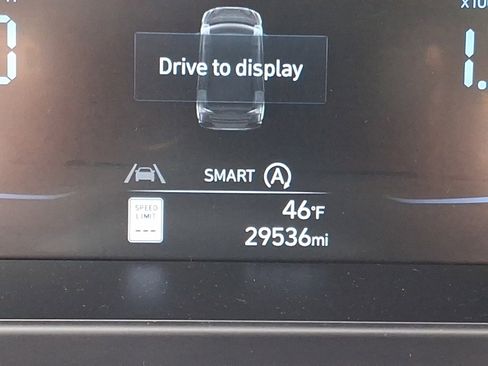 Certified 2024 Hyundai Elantra SE image 20