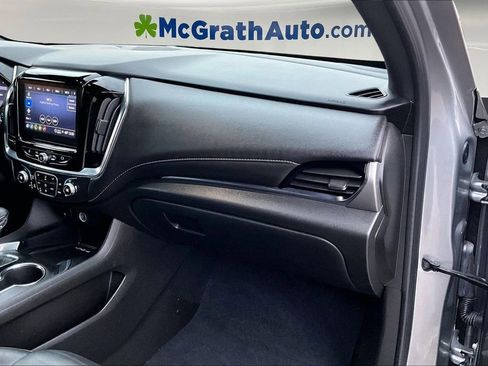 Used 2023 Chevrolet Traverse LT image 28