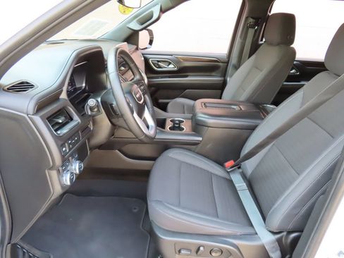 Certified 2024 GMC Yukon XL SLE AWD/4WD image 23