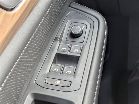 New 2026 Volkswagen Atlas SE image 25