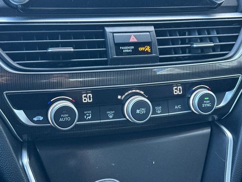 Used 2018 Honda Accord Sport image 23