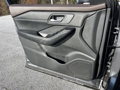 Certified 2023 Nissan Rogue SV w/ SV Premium Package image 14