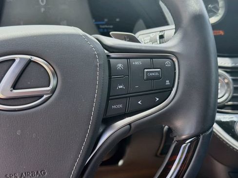 Used 2024 Lexus LS 500 RWD image 38
