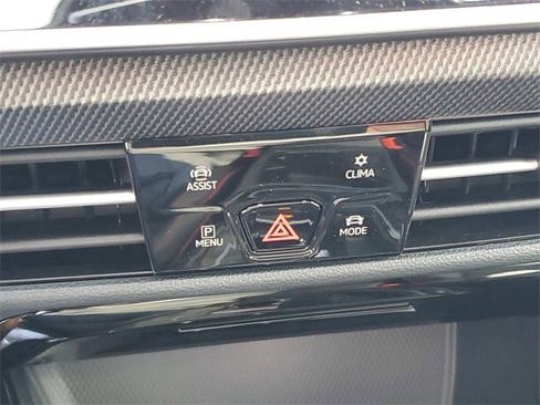 New 2026 Volkswagen GTI SE image 25