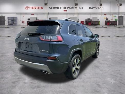 Used 2019 Jeep Cherokee Limited AWD/4WD image 8