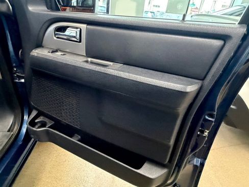 Used 2015 Ford Expedition Limited w/ Equipment Group 301A image 37