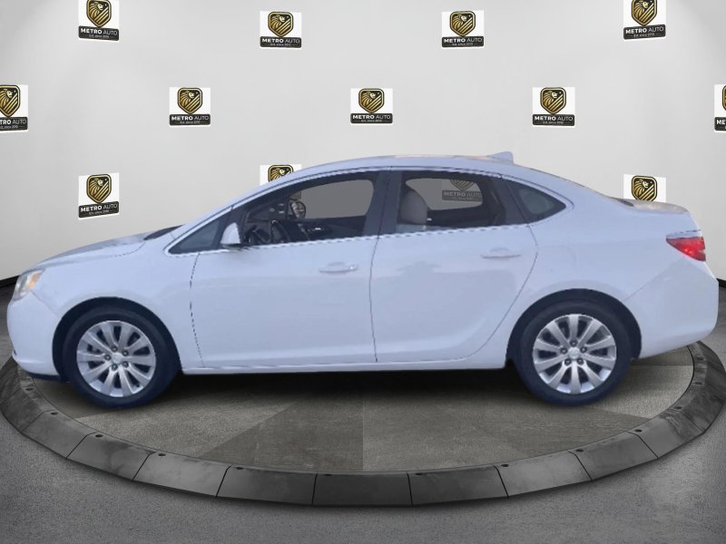 Used 2015 Buick Verano FWD image 16