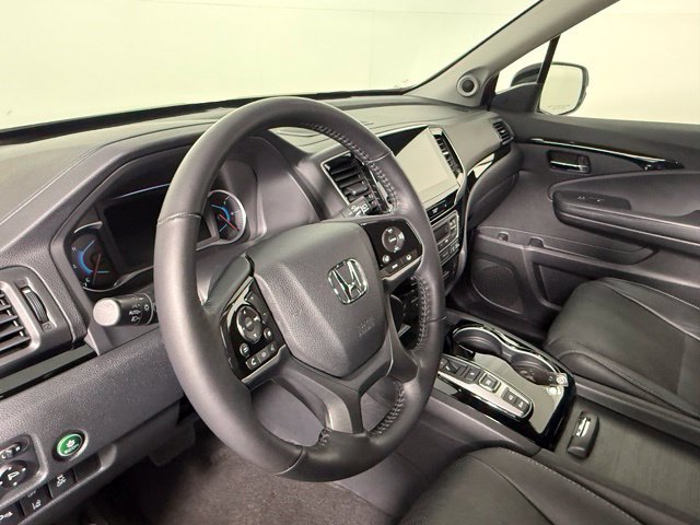 Used 2020 Honda Pilot Elite image 16