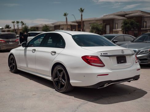 Used 2017 Mercedes-Benz E 300 image 5