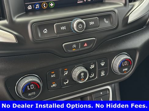 Used 2024 GMC Terrain SLE w/ Driver Convenience Package FWD image 20