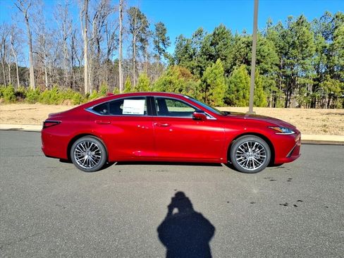 New 2025 Lexus ES 350 w/ Premium Package image 2