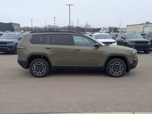 New 2026 Jeep Cherokee Laredo AWD/4WD image 2