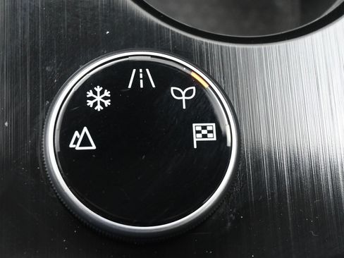 Certified 2023 Nissan Rogue SV AWD/4WD image 19