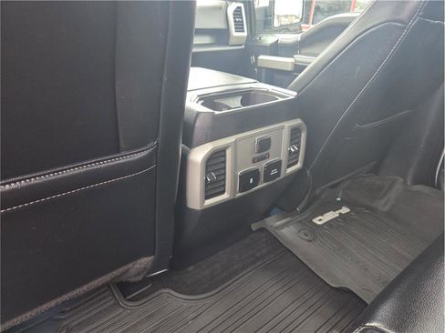 Used 2019 Ford F150 Lariat w/ Equipment Group 502A Luxury image 13