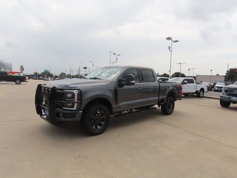Certified 2024 Ford F250 Lariat w/ Lariat Ultimate Package AWD/4WD image 2