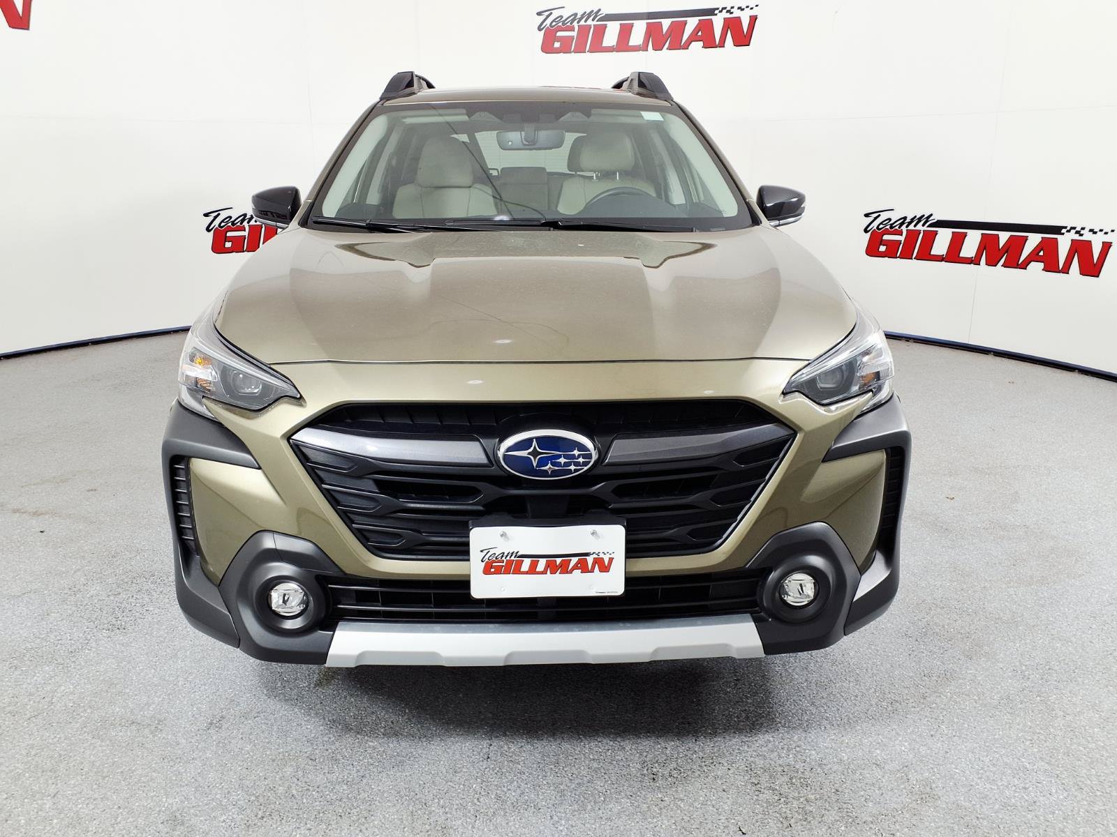 Used 2025 Subaru Outback Limited AWD/4WD image 8