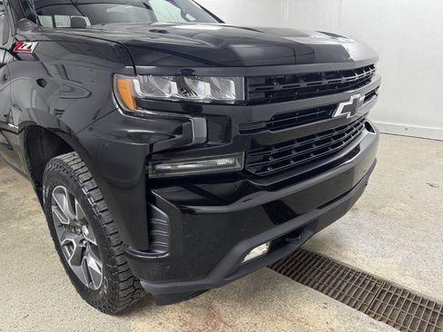 Used 2019 Chevrolet Silverado 1500 RST w/ All-Star Edition AWD/4WD image 2