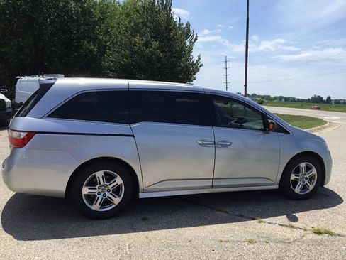 Used 2012 Honda Odyssey Touring image 5