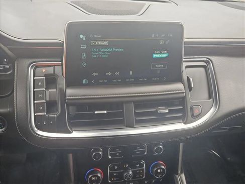 Used 2023 Chevrolet Suburban Premier image 15