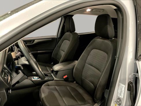 Used 2025 Ford Escape Active FWD image 20