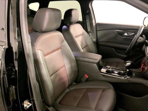 Used 2025 Chevrolet Blazer RS w/ Enhanced Convenience Package AWD/4WD image 7