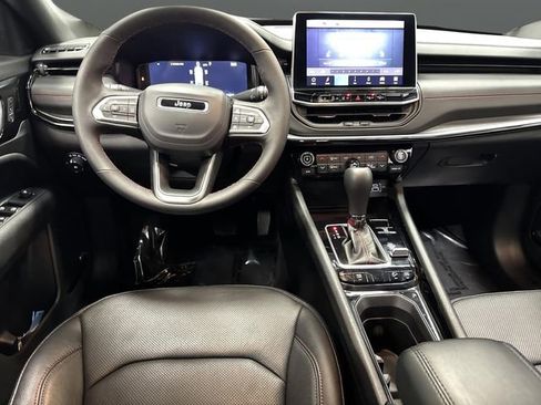 Used 2024 Jeep Compass Trailhawk w/ Trailhawk Elite Group image 5