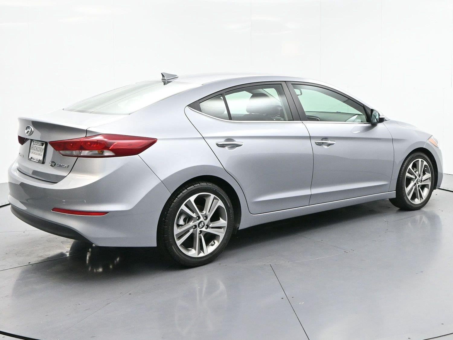 Used 2017 Hyundai Elantra Limited FWD image 7