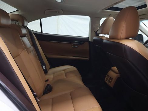 Used 2017 Lexus ES 350 image 12