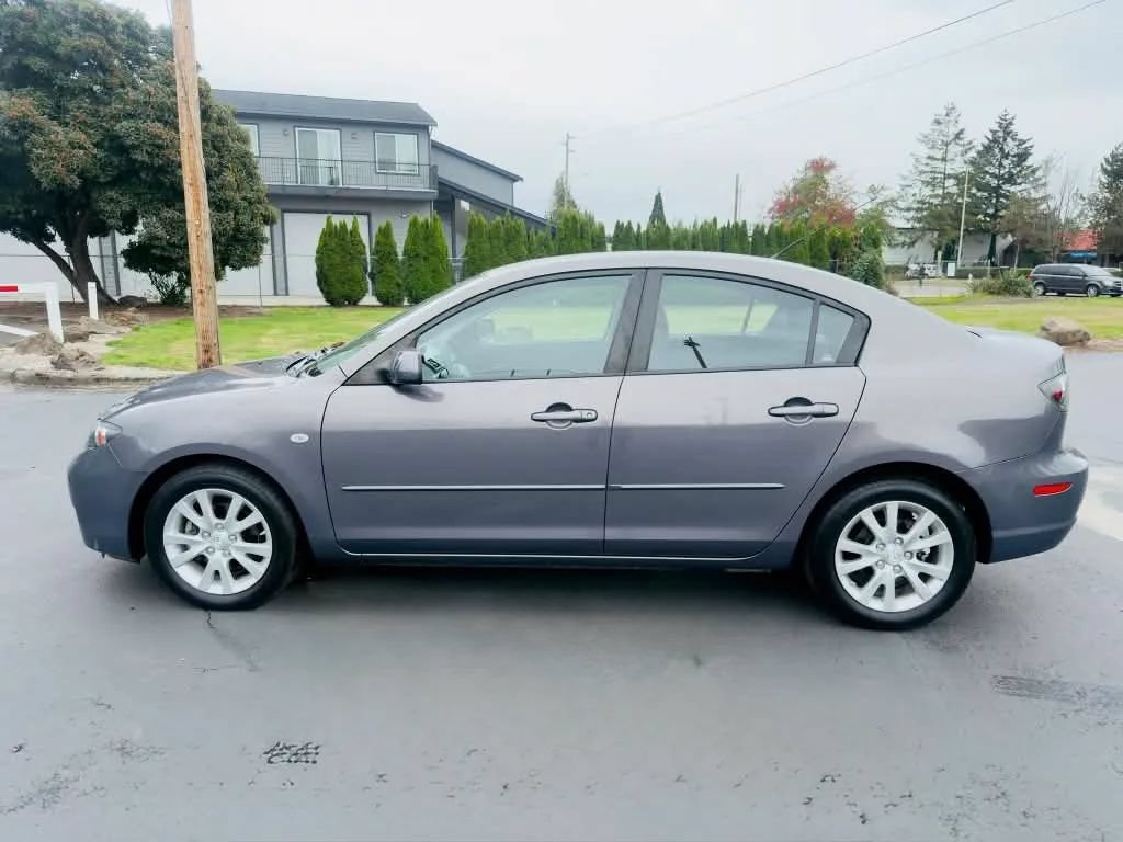 Used 2008 MAZDA MAZDA3 i Touring FWD image 2