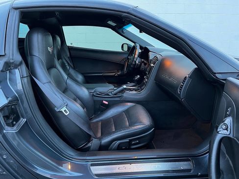 Used 2011 Chevrolet Corvette Grand Sport w/ Preferred Equipment Group image 27