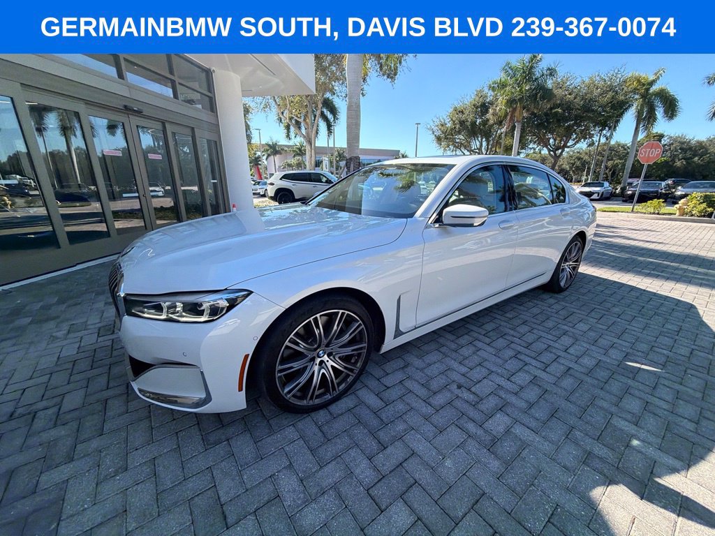 Used 2022 BMW 750i xDrive w/ Luxury Rear Seating Package AWD/4WD image 3