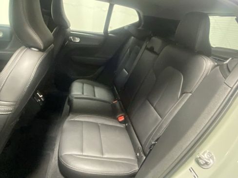 Certified 2025 Volvo XC40 B5 Core image 14