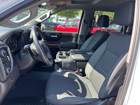 Used 2021 Chevrolet Silverado 1500 RST AWD/4WD image 9
