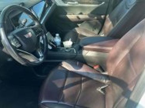 Used 2023 Cadillac XT6 Premium Luxury w/ Technology Package image 5