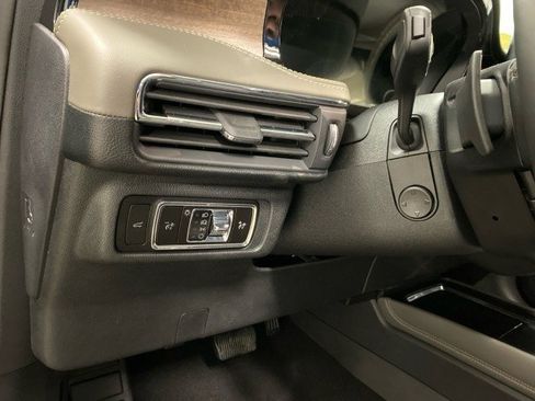 New 2025 Lincoln Corsair Reserve w/ Jet Appearance Package image 16