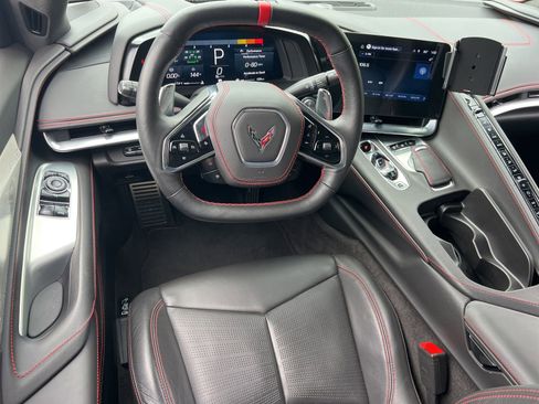 Used 2025 Chevrolet Corvette Stingray Premium Cpe w/ Z51 Performance Package RWD image 40