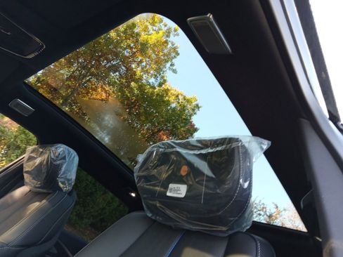 New 2026 Cadillac Lyriq V image 10