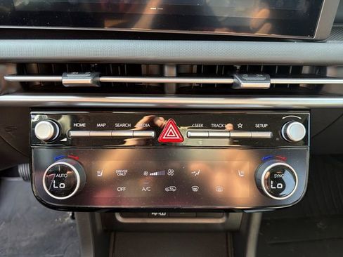 Used 2025 Hyundai Tucson Blue image 18