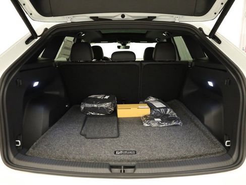 New 2026 Volkswagen Atlas Cross Sport SEL image 36