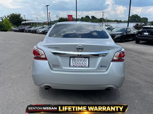 Used 2013 Nissan Altima 2.5 SV FWD image 6