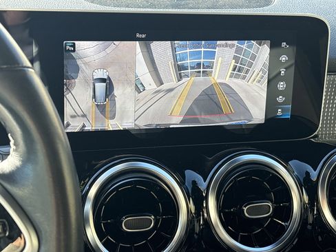 Used 2020 Mercedes-Benz GLB 250 4MATIC image 24