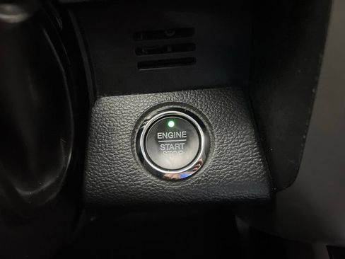 Used 2019 Ford F250 Lariat w/ Lariat Ultimate Package AWD/4WD image 17