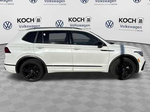 Used 2023 Volkswagen Tiguan SE R-Line image 8