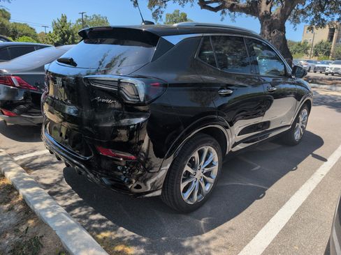 Used 2024 Buick Encore GX Avenir FWD image 2