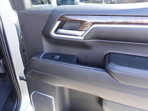 Used 2024 GMC Sierra 1500 Elevation image 28