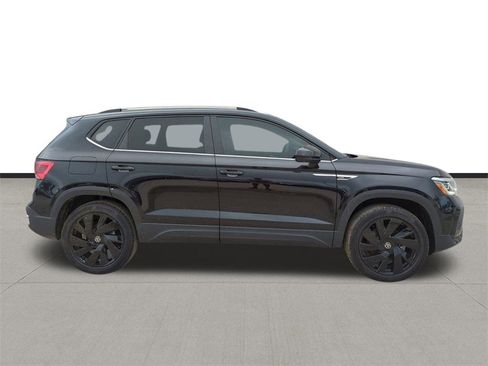 New 2024 Volkswagen Taos SEL image 7