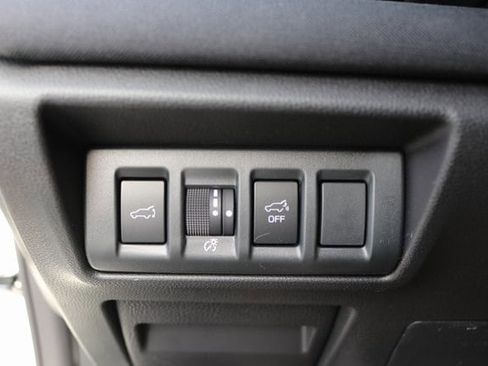 Used 2025 Subaru Outback Premium w/ Popular Package #1A image 27